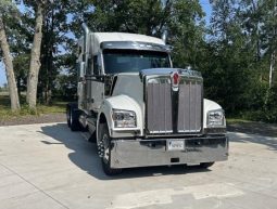 2021 Kenworth W990